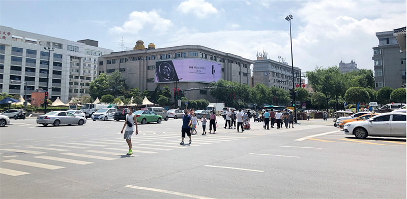 北大街十字東南角-華為榮耀手機(jī)